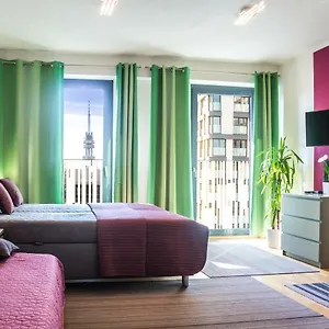 https://prague-apartment-in-residential-tower-parking.praguehotelsweb.com